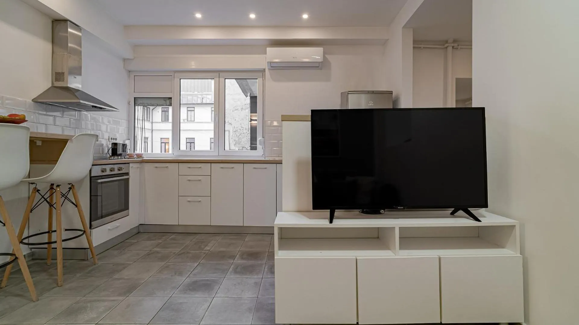 Appartement 4Br Sanctuary Near Cismigiu Park & Piata Universitatii Boekarest