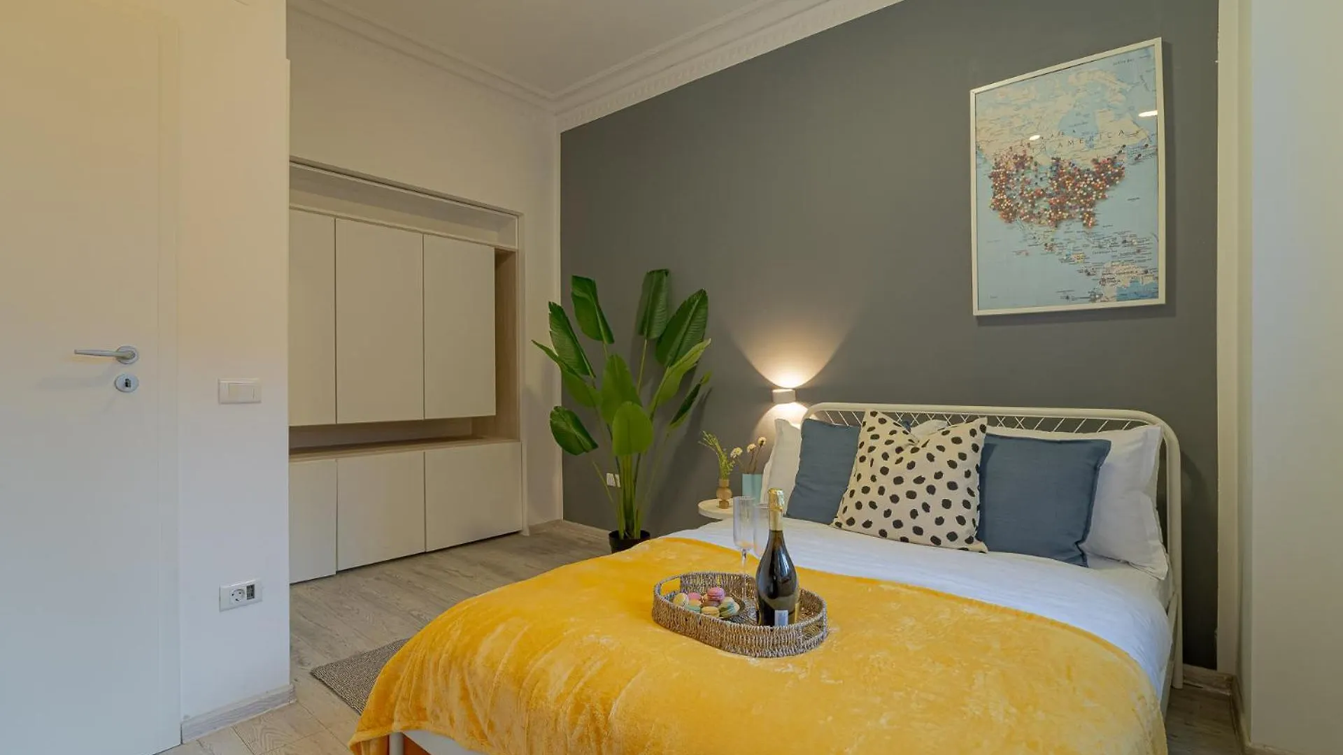 4Br Sanctuary Near Cismigiu Park & Piata Universitatii Boekarest Appartement