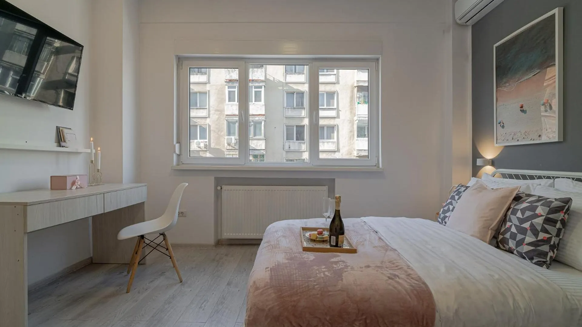 4Br Sanctuary Near Cismigiu Park & Piata Universitatii Boekarest Roemenië